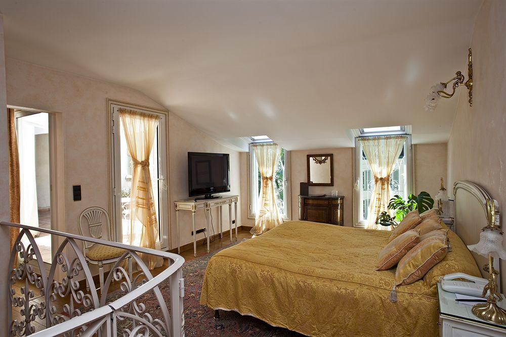 Hostellerie Les Frenes Avignon Quarto foto